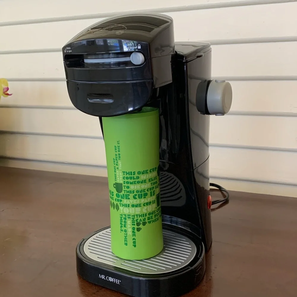 Mr. Coffee Simple Brew Single Serve Coffeemaker/adjustable brew head height